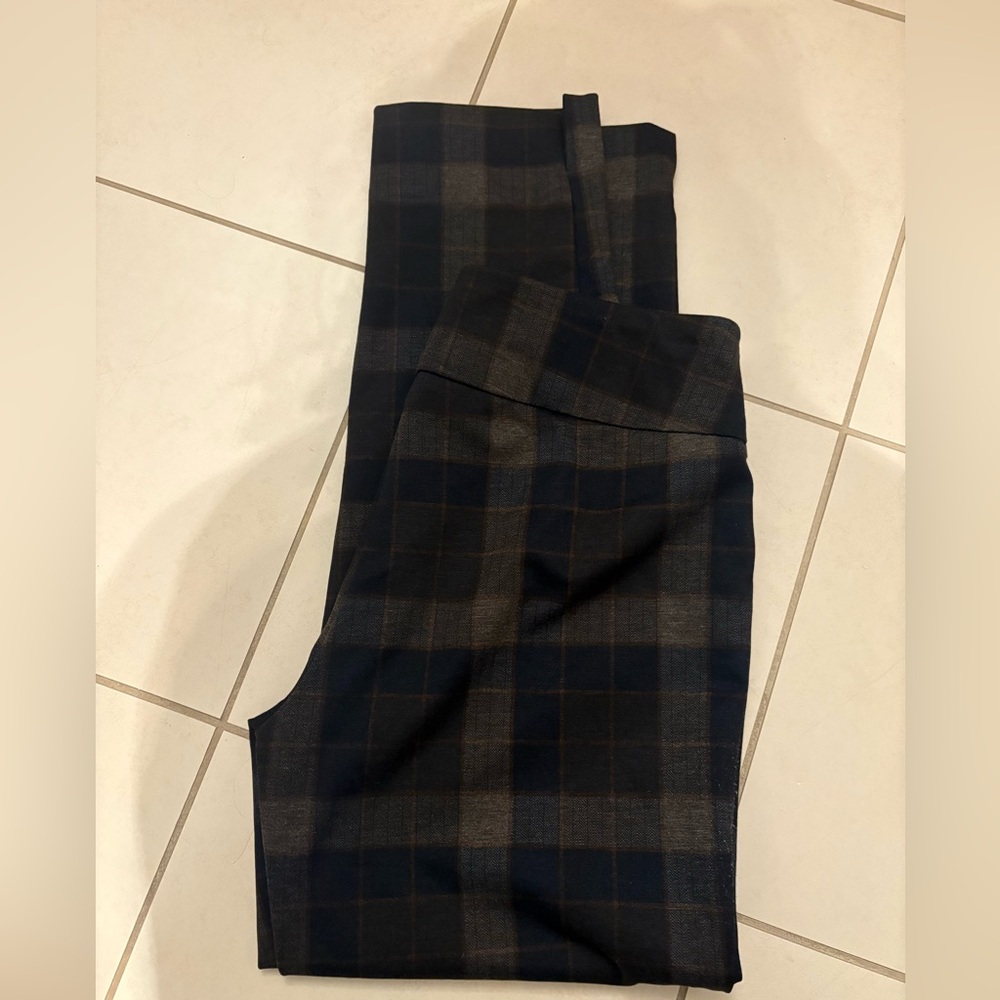 Plaid High-Waist Leggings in Black and Brown